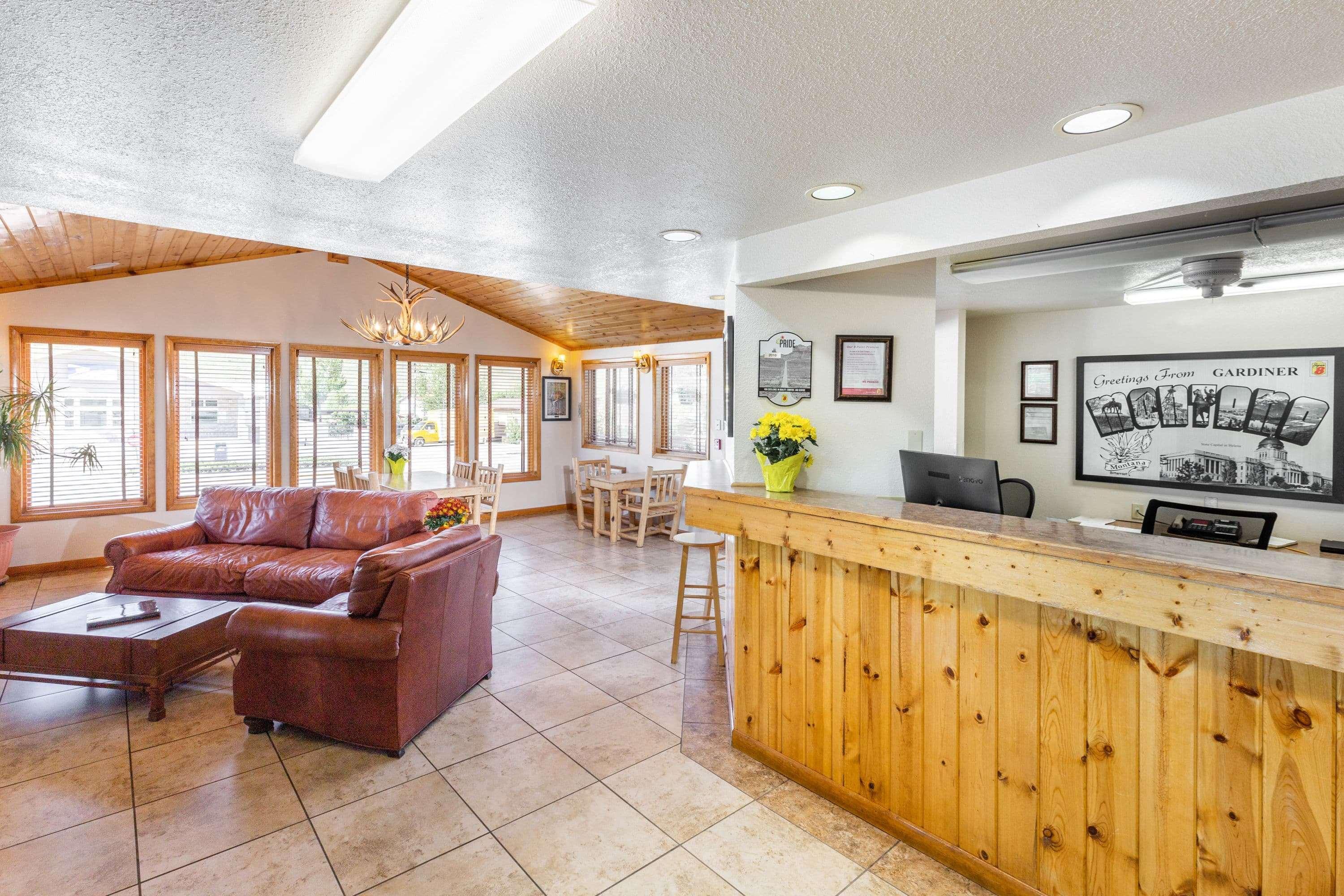 Super 8 By Wyndham Gardiner/Yellowstone Park Area Экстерьер фото