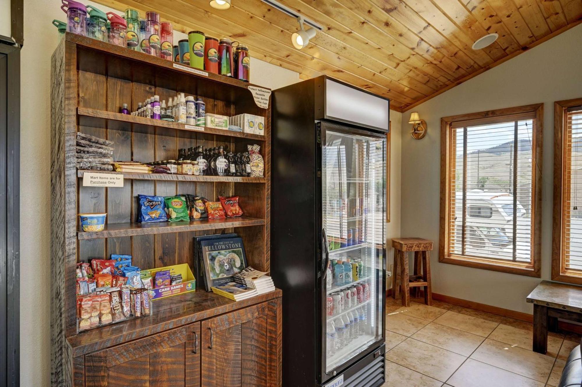 Super 8 By Wyndham Gardiner/Yellowstone Park Area Экстерьер фото
