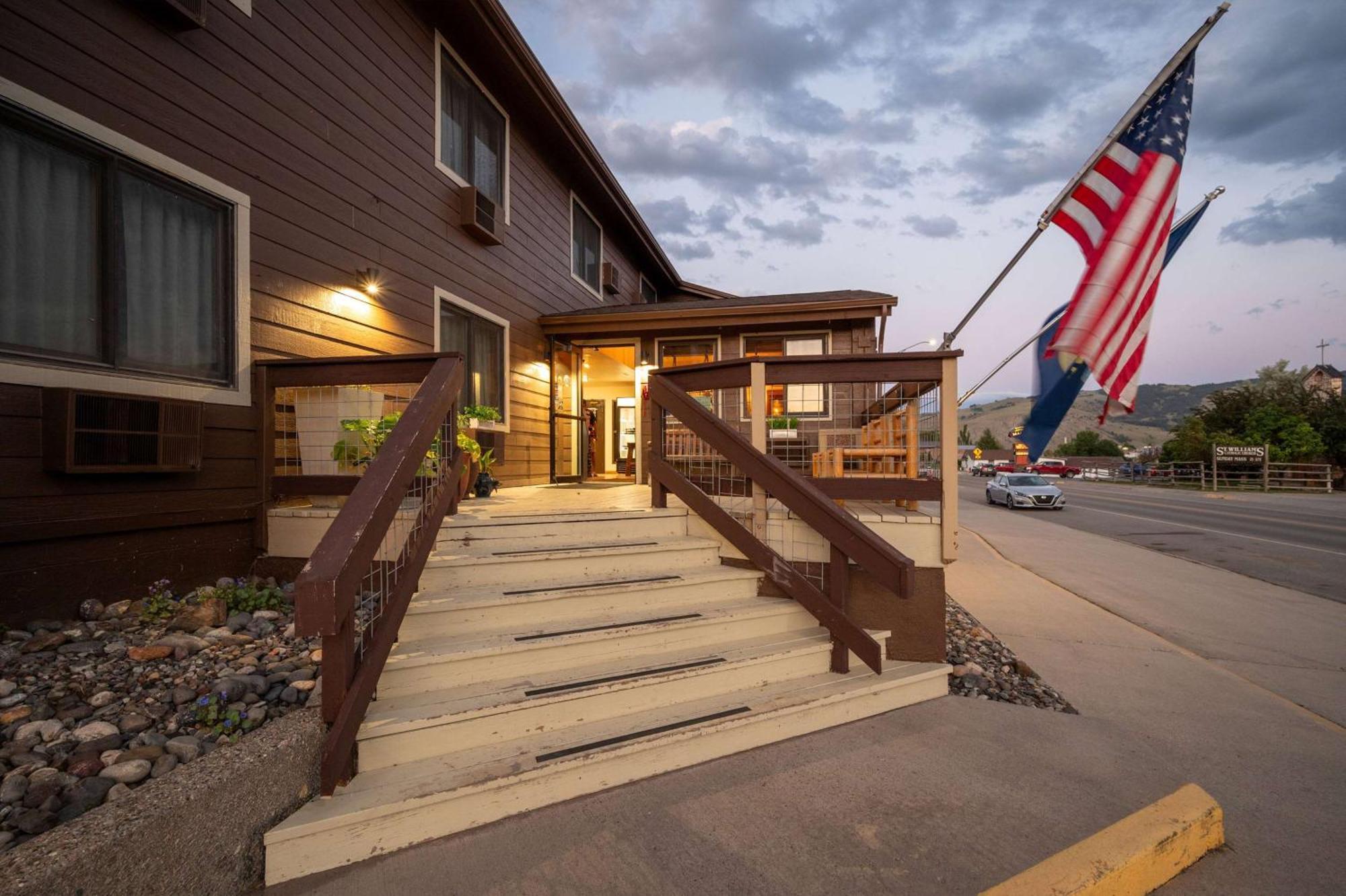 Super 8 By Wyndham Gardiner/Yellowstone Park Area Экстерьер фото