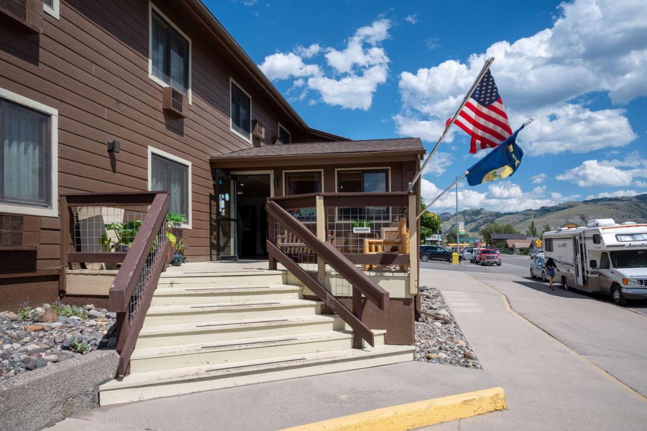 Super 8 By Wyndham Gardiner/Yellowstone Park Area Экстерьер фото