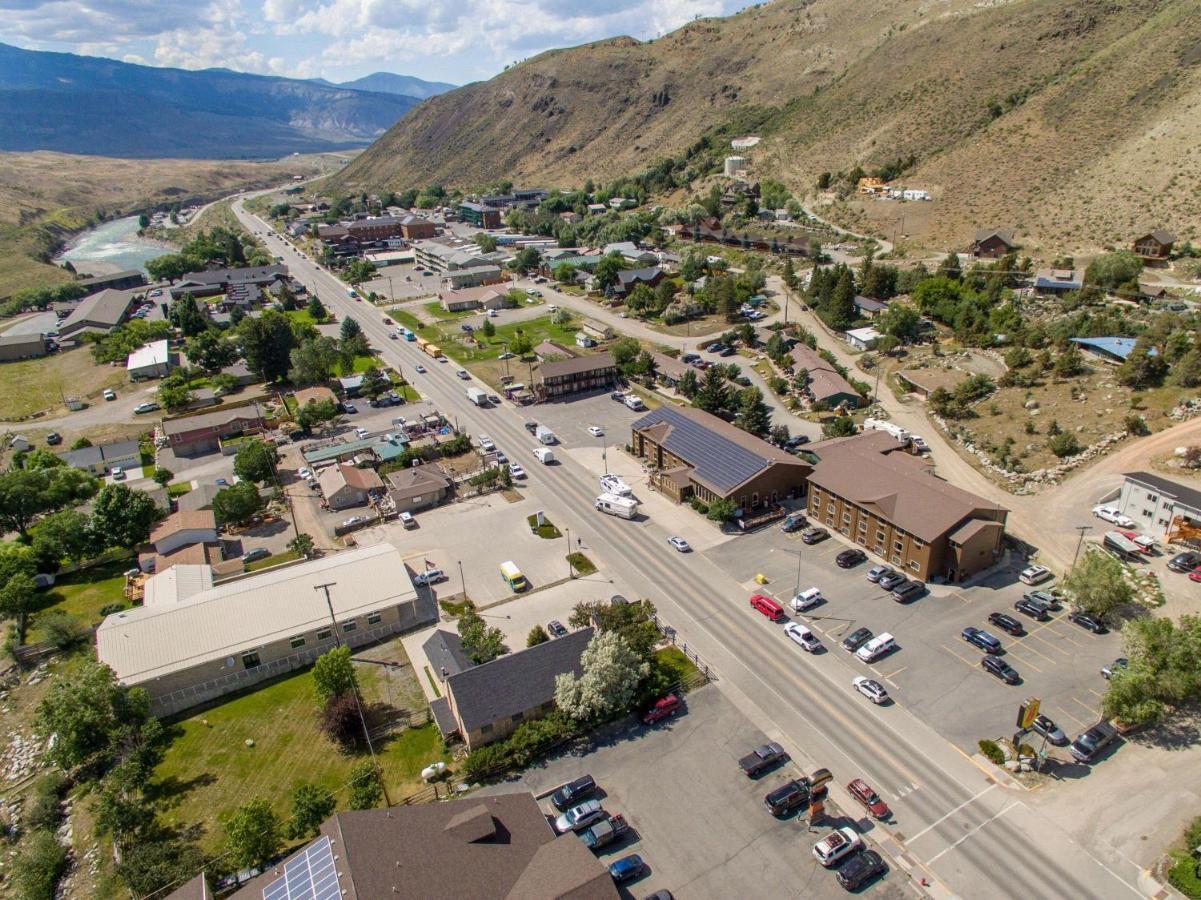 Super 8 By Wyndham Gardiner/Yellowstone Park Area Экстерьер фото